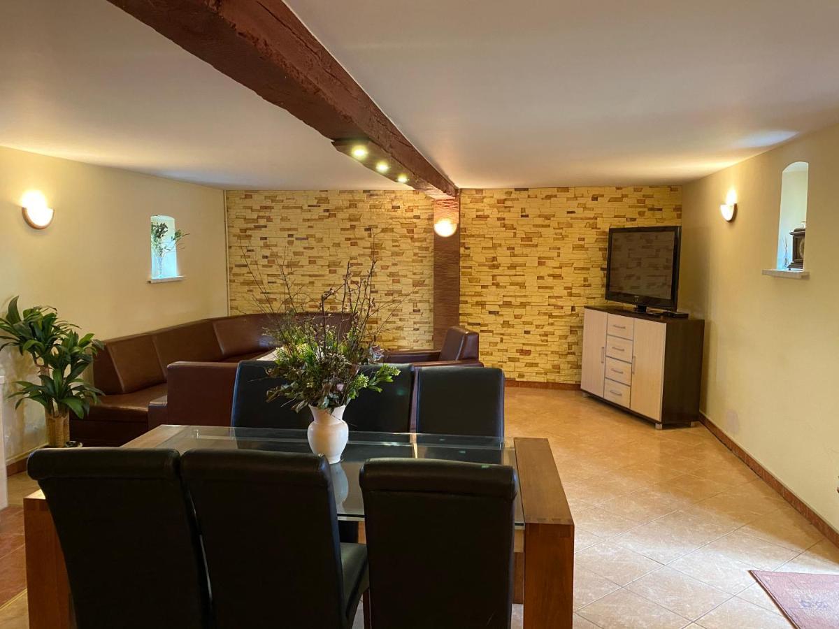 Agro Na Wapniarni Villa Biala  Buitenkant foto
